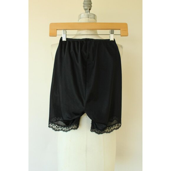 Vintage 1950s 1960s Tap Panty, Black Vasserette Jr by Munsingwear Nylon Size 7 - Picture 9 of 9
